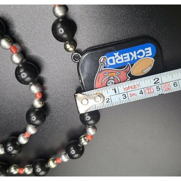 Vintage Super Bowl Champion Buccaneers Eckerd Drugs Beaded Necklace Red Black - Picture 3 of 4